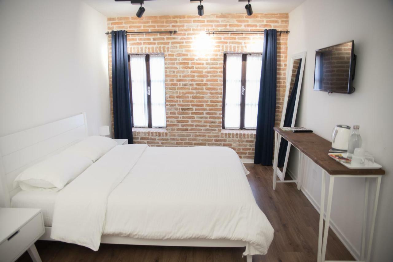 Old Bazaar Rooms Korce Ngoại thất bức ảnh